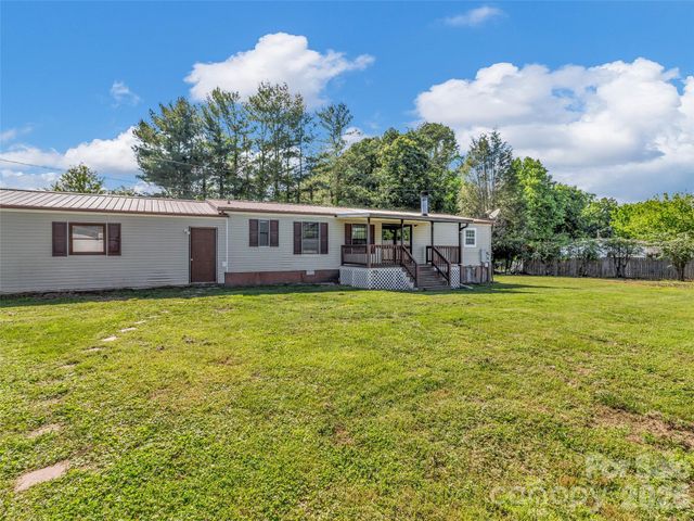 133 Kristey Lane, Hendersonville, NC 28792