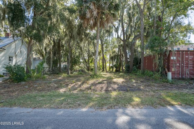 911 7th Street, Port Royal, SC 29935