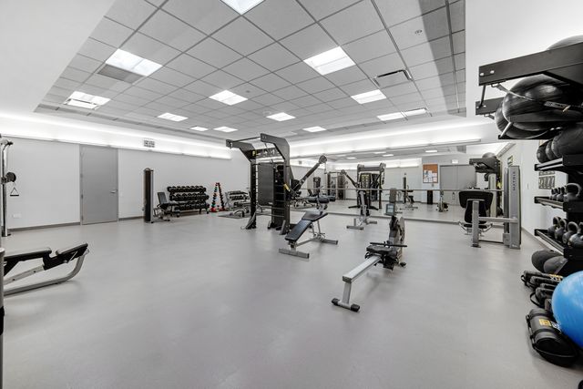 240 E Illinois Street 1004, Chicago, IL 60611