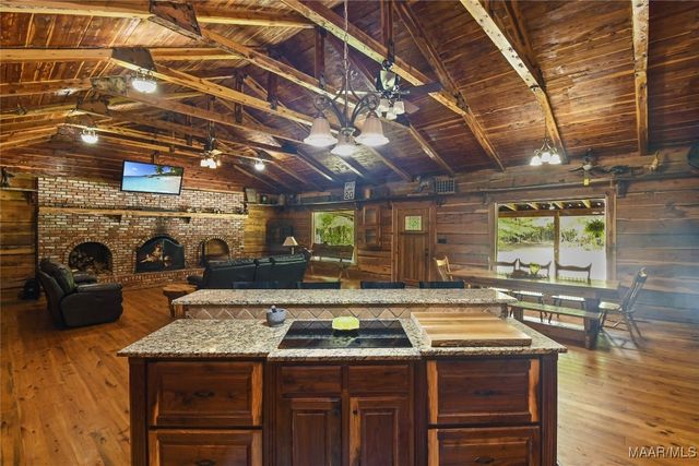 13607 Highway 191 ., Maplesville, AL 36750