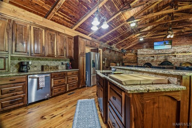 13607 Highway 191 ., Maplesville, AL 36750