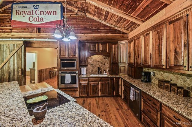 13607 Highway 191 ., Maplesville, AL 36750