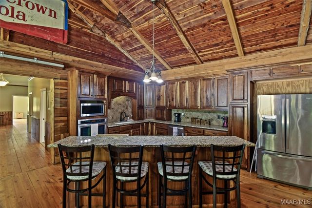 13607 Highway 191 ., Maplesville, AL 36750