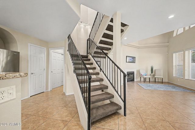 10249 N 12TH Place 2, Phoenix, AZ 85020