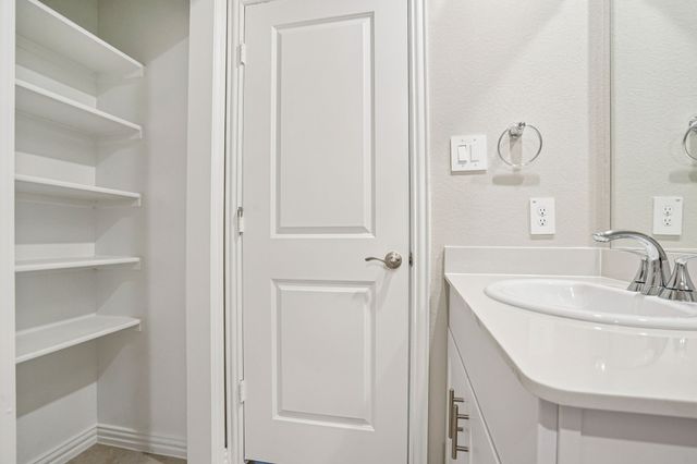 2009 Homestretch Drive, Seagoville, TX 75159