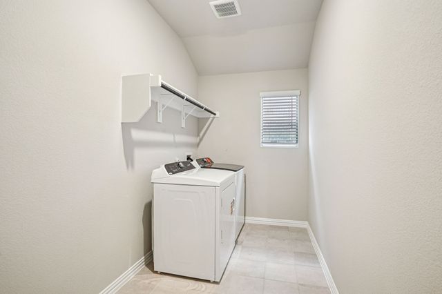 2009 Homestretch Drive, Seagoville, TX 75159