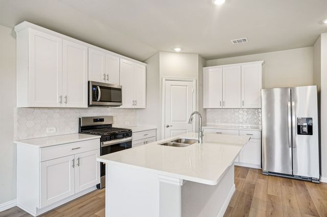 2009 Homestretch Drive, Seagoville, TX 75159