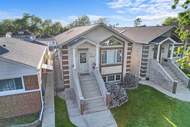 2540 Hessing Street, River Grove, IL 60171