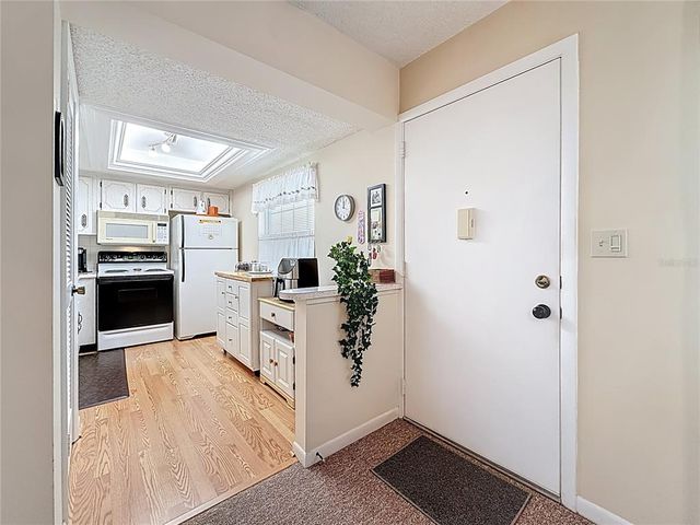 861 MAPLE COURT 205, Dunedin, FL 34698