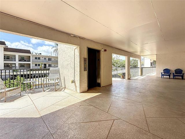 861 MAPLE COURT 205, Dunedin, FL 34698