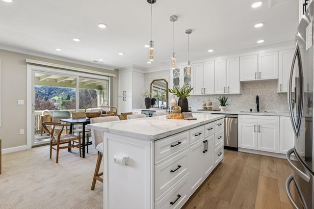 2101 Golden Rain Road 11, Walnut Creek, CA 94595