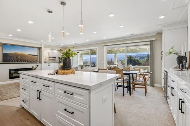 2101 Golden Rain Road 11, Walnut Creek, CA 94595