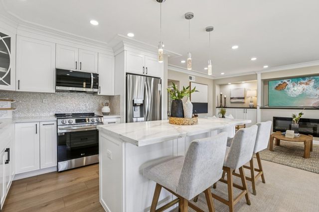 2101 Golden Rain Road 11, Walnut Creek, CA 94595