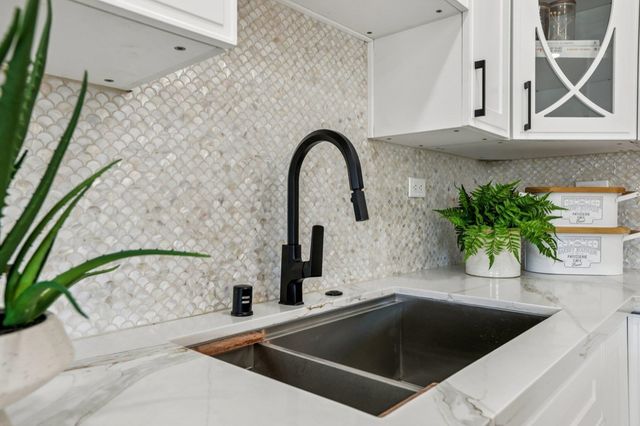 2101 Golden Rain Road 11, Walnut Creek, CA 94595