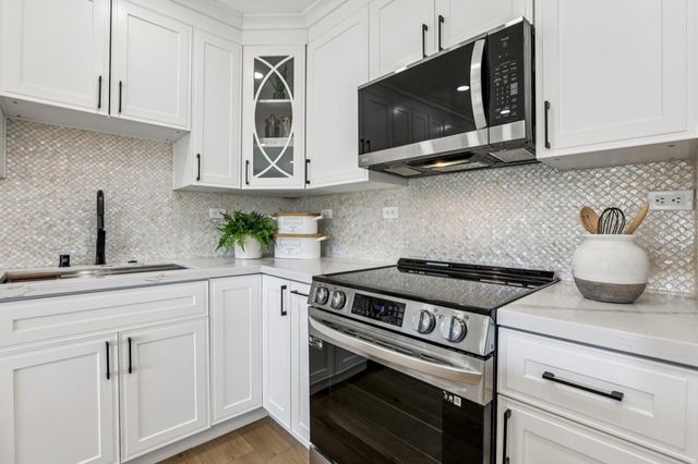 2101 Golden Rain Road 11, Walnut Creek, CA 94595