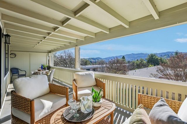 2101 Golden Rain Road 11, Walnut Creek, CA 94595