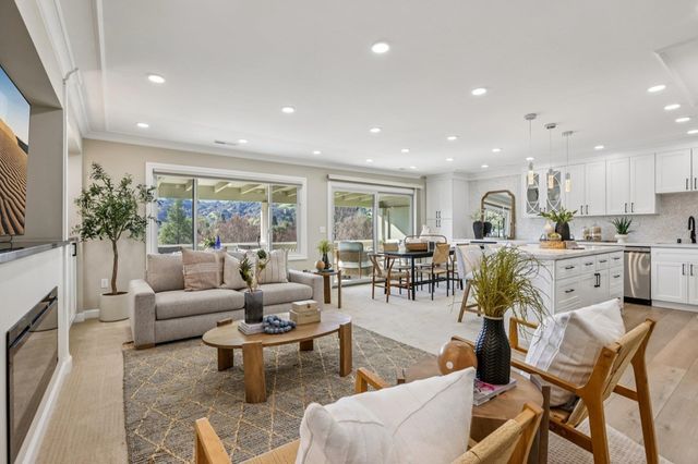 2101 Golden Rain Road 11, Walnut Creek, CA 94595