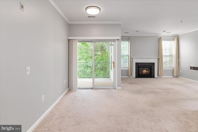 15618 Everglade Ln Apt 306, Bowie, MD 20716
