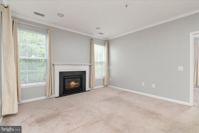 15618 Everglade Ln Apt 306, Bowie, MD 20716