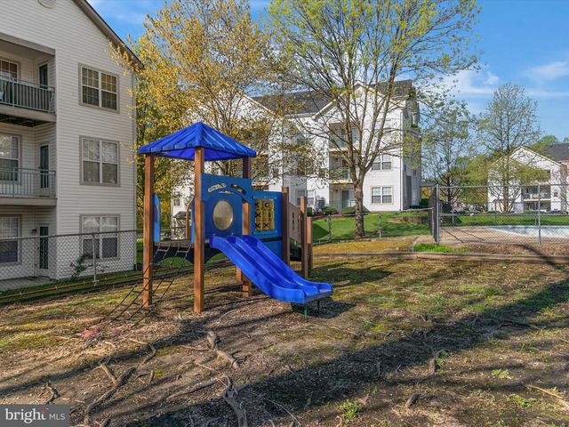 15618 Everglade Ln Apt 306, Bowie, MD 20716