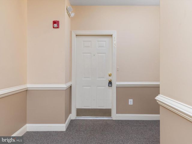 15618 Everglade Ln Apt 306, Bowie, MD 20716