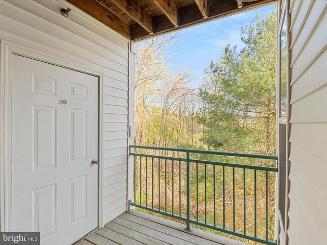 15618 Everglade Ln Apt 306, Bowie, MD 20716
