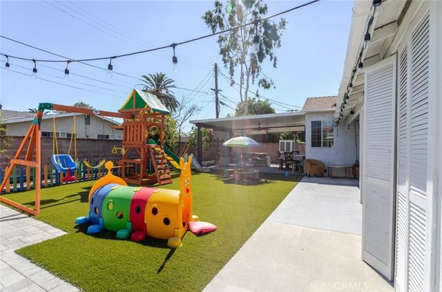 13052 Ottoman Street, Arleta, CA 91331