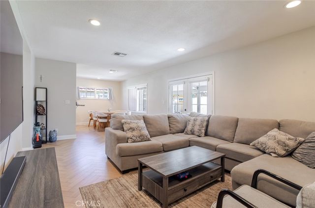 13052 Ottoman Street, Arleta, CA 91331