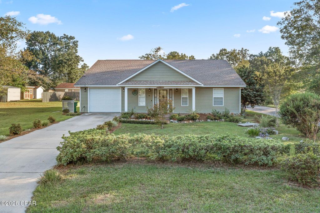 795 1st Street, Chipley, FL 32428