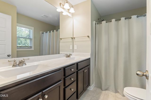 438 Crawford Parkway, Clayton, NC 27520