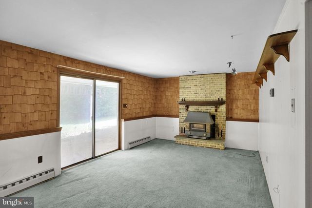 320 N WALNUT ST, Wernersville, PA 19565