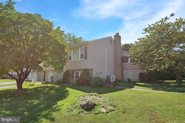 320 N WALNUT ST, Wernersville, PA 19565