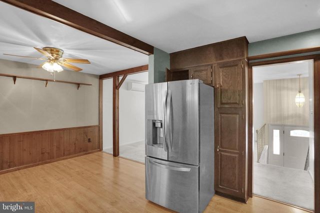 320 N WALNUT ST, Wernersville, PA 19565