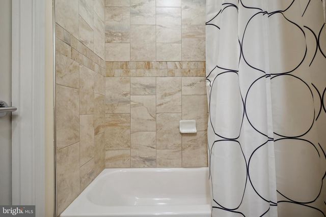 1917 H ST NE, Washington, DC 20002