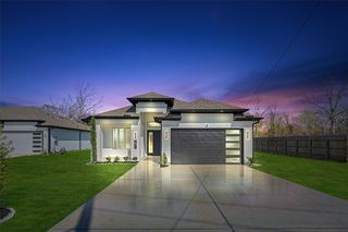 1511 Waco St, Dayton, TX 77535