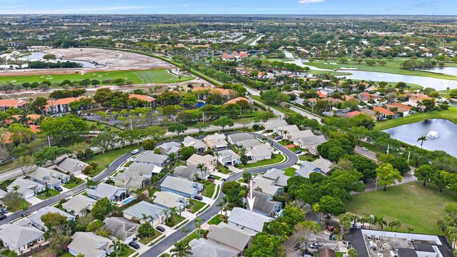 2021 Normandy Circle, West Palm Beach, FL 33409