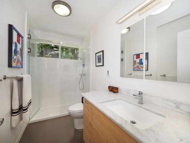 626 Gold Ridge Rd, Sebastopol, CA 95472