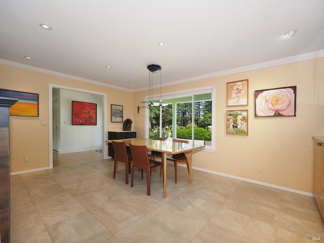 626 Gold Ridge Rd, Sebastopol, CA 95472