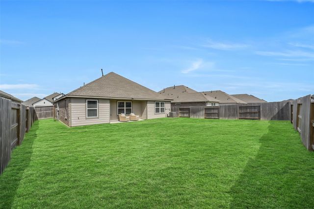 32303 Cedar Crest Drive, Waller, TX 77484