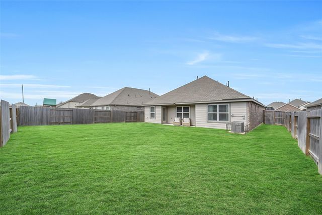 32303 Cedar Crest Drive, Waller, TX 77484
