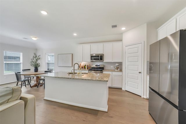 32303 Cedar Crest Drive, Waller, TX 77484