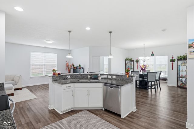 4160 Cairo Way, Avon, IN 46123