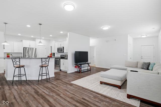 4160 Cairo Way, Avon, IN 46123