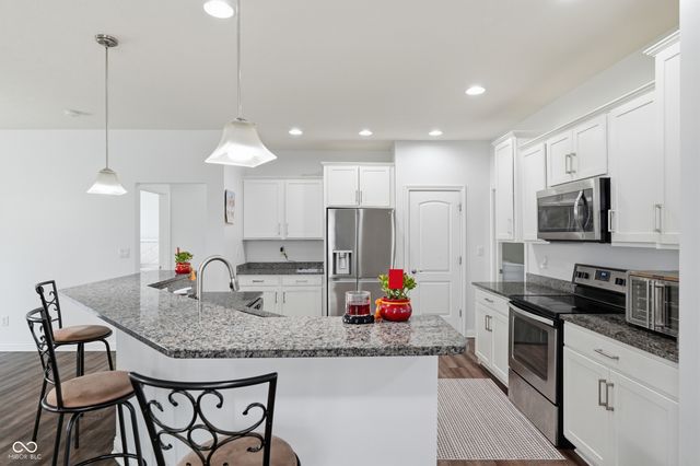 4160 Cairo Way, Avon, IN 46123