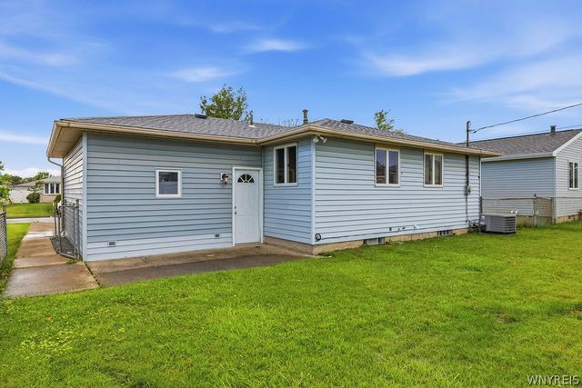 49 Caroline Lane, Cheektowaga, NY 14043