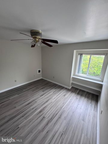 2049 LUCAS LN, Voorhees, NJ 08043