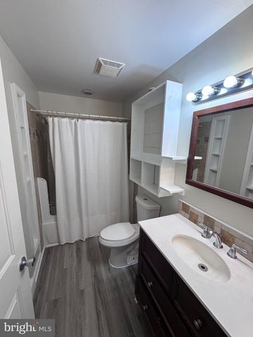 2049 LUCAS LN, Voorhees, NJ 08043