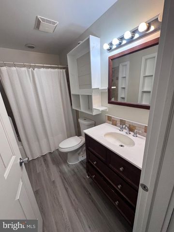2049 LUCAS LN, Voorhees, NJ 08043