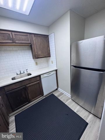 2049 LUCAS LN, Voorhees, NJ 08043