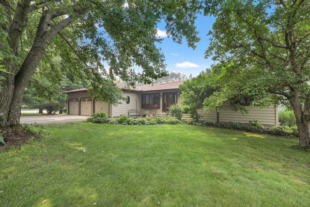 19010 Albatross Street NW, Cedar, MN 55011